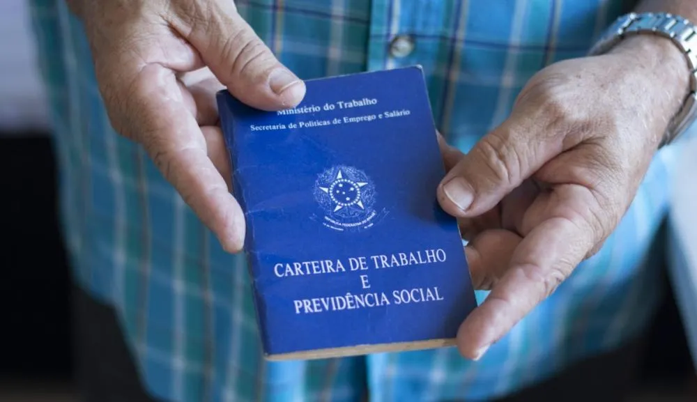 Fim da escala 6x1 pode ter votação acelerada no Senado; entenda o que está em discussão